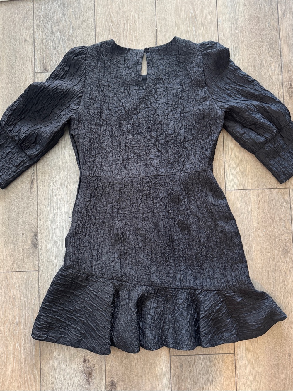 Zara Textured Ruffled Puff Sleeve Mini Dress - Picture 2 of 5